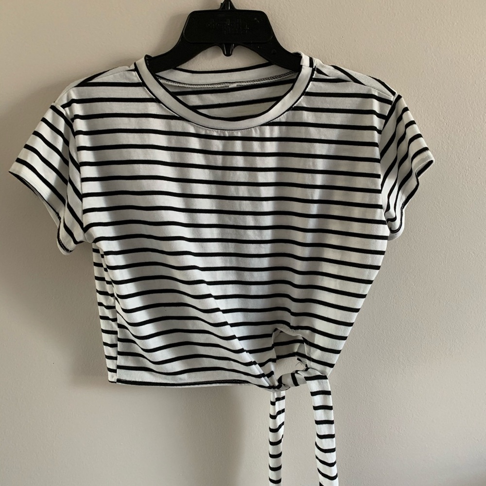 Cropped top
